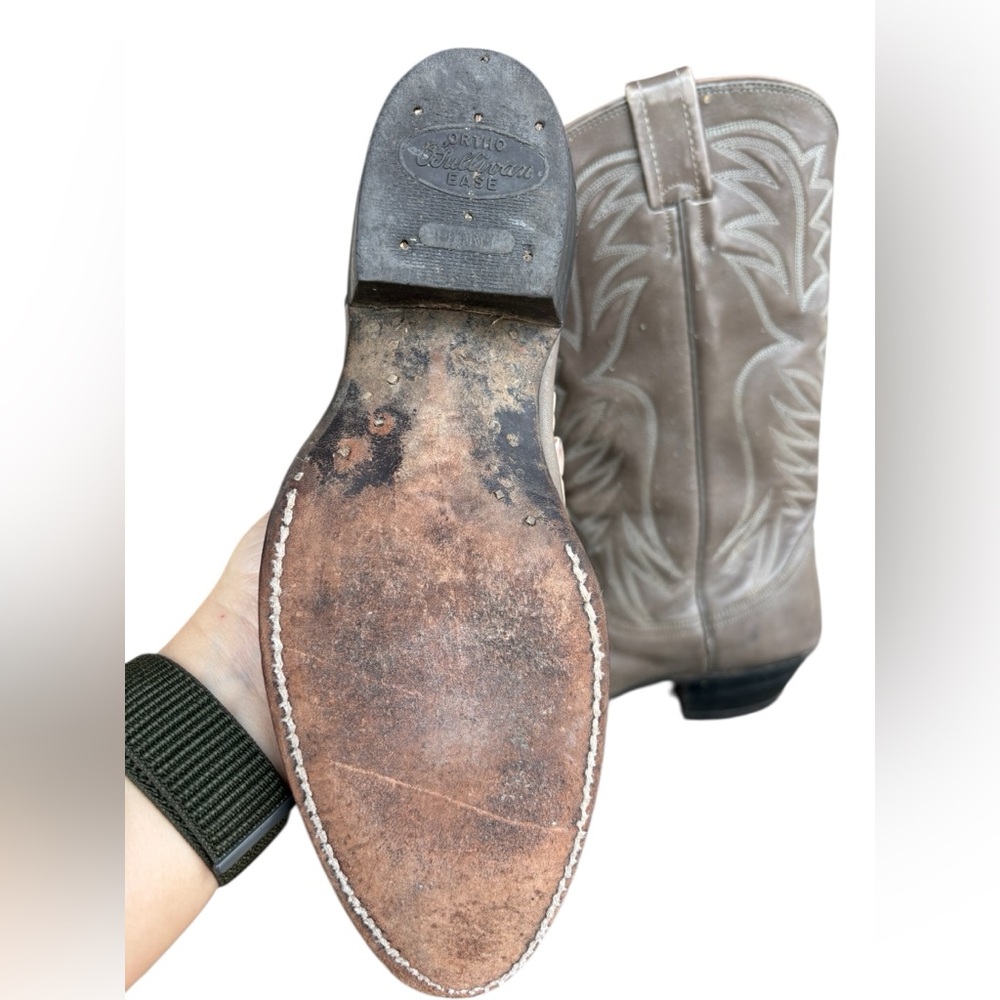 Nocona Womens Vintage grayish Leather Western Boots with Stitch Detail sz 7 used - Picture 10 of 12